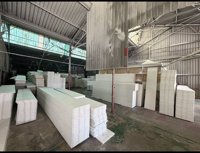4,666M² FACTORY TO LET IN ALRODE